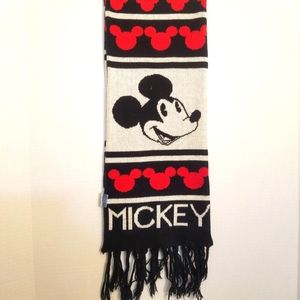 VINTAGE SCARF